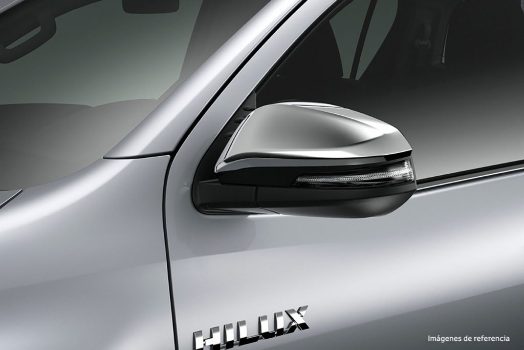 *Modelo HILUX 2.4L Diesel Automática